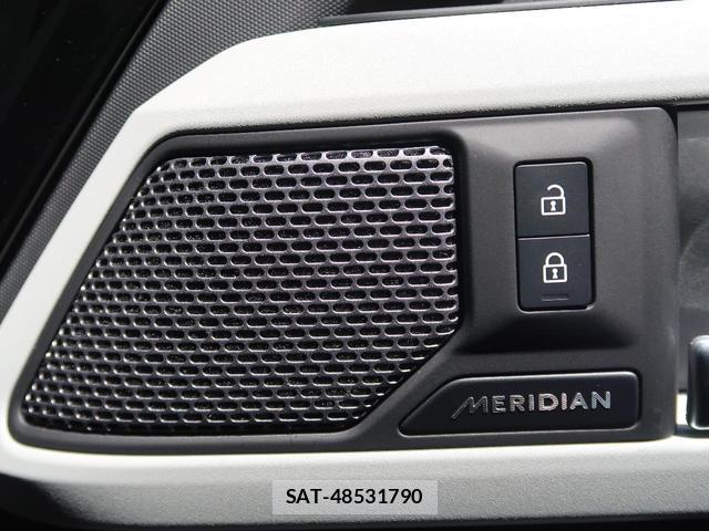 Land Rover DEFENDER 2024-03 8361650-5