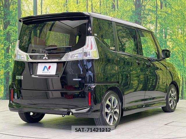 Mitsubishi DELICA 2016-03 8360520-16