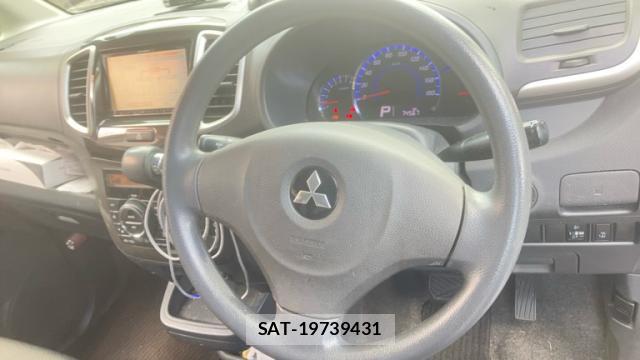 Mitsubishi DELICA 2011-10 8363358-15