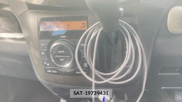 Mitsubishi DELICA 2011-10 8363358-17