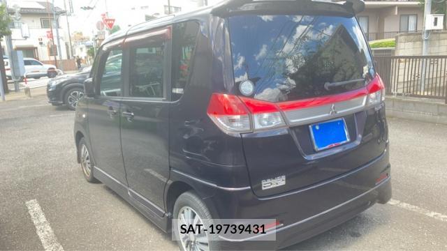 Mitsubishi DELICA 2011-10 8363358-6