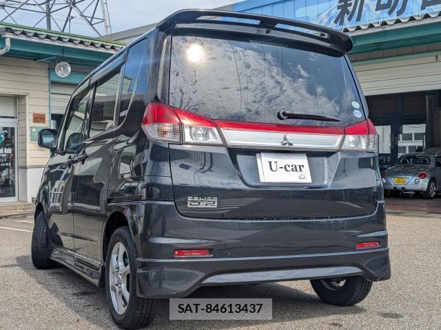 Mitsubishi DELICA 2012-07 8363694-1