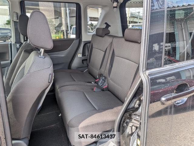 Mitsubishi DELICA 2012-07 8363694-18