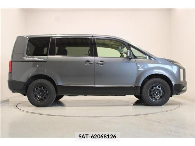 Mitsubishi DELICA 2021-01 8360690-13