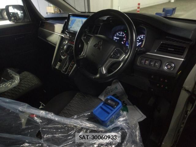 Mitsubishi DELICA 2021-01 8360761-2