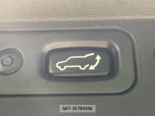 Mitsubishi DELICA 2022-12 8361522-7