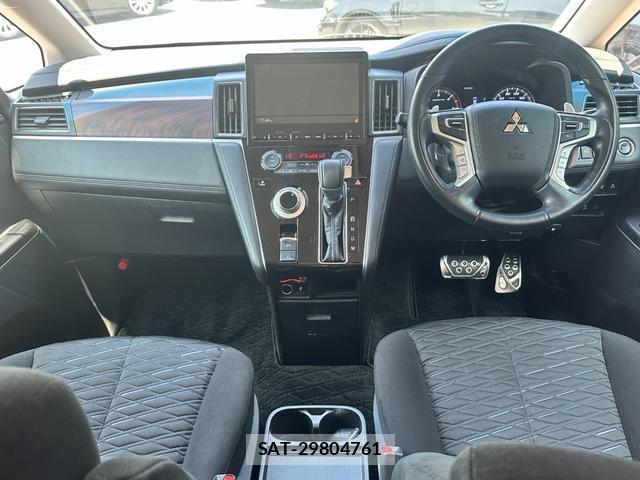 Mitsubishi DELICA 2019-03 8362478-1
