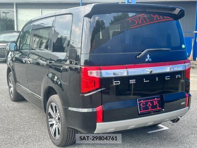 Mitsubishi DELICA 2019-03 8362478-12