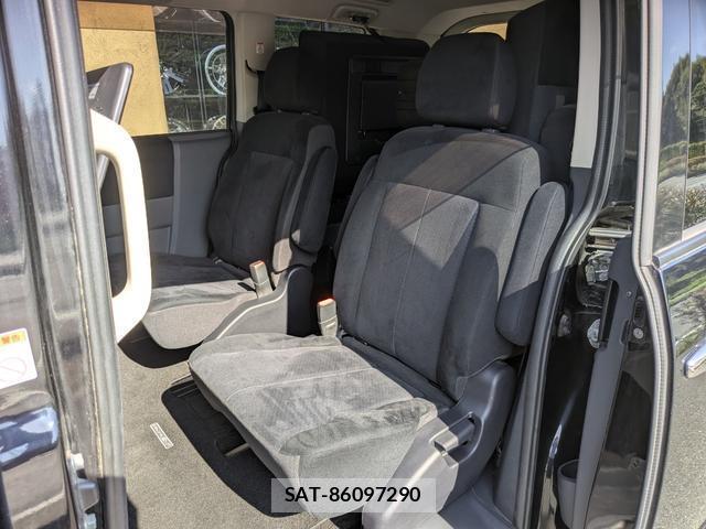 Mitsubishi DELICA 2011-06 8362666-7