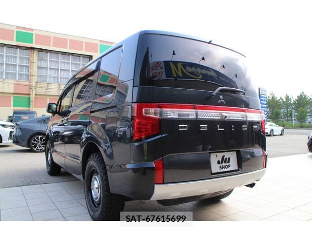 Mitsubishi DELICA 2022-07 8363122-9