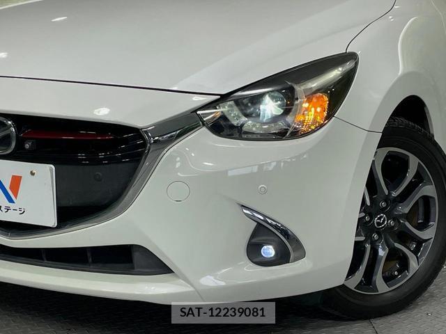 Mazda DEMIO 2018-04 8360892-11