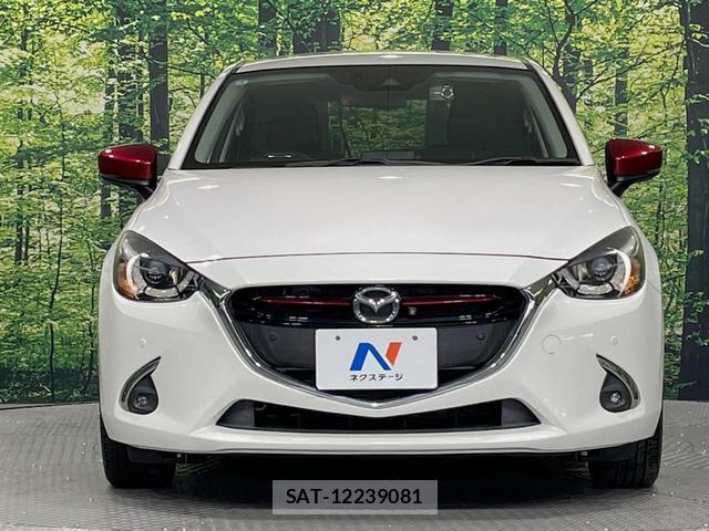Mazda DEMIO 2018-04 8360892-13