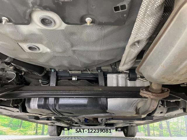 Mazda DEMIO 2018-04 8360892-18