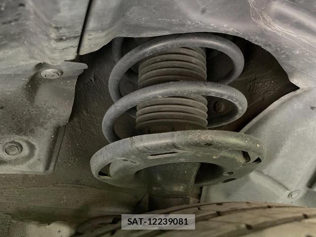Mazda DEMIO 2018-04 8360892-19