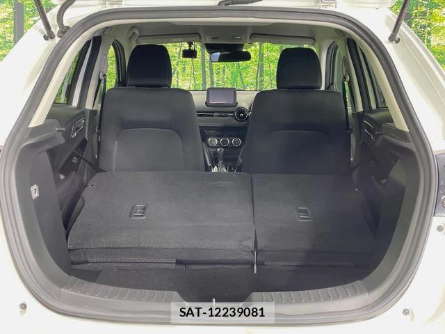 Mazda DEMIO 2018-04 8360892-9