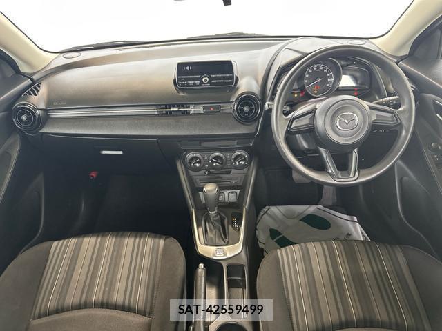 Mazda DEMIO 2018-03 8362362-1