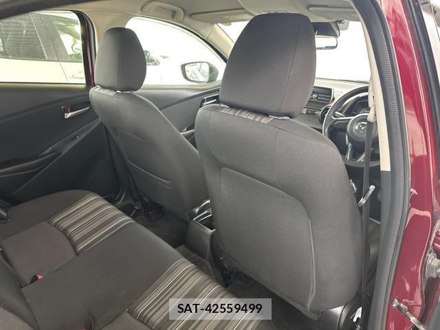 Mazda DEMIO 2018-03 8362362-11