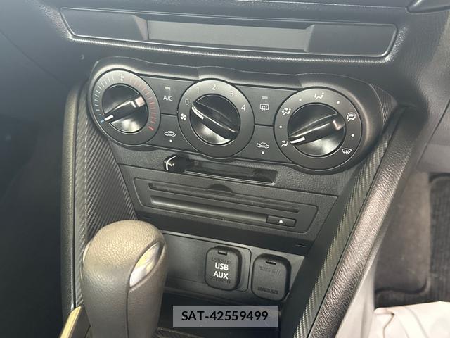 Mazda DEMIO 2018-03 8362362-4