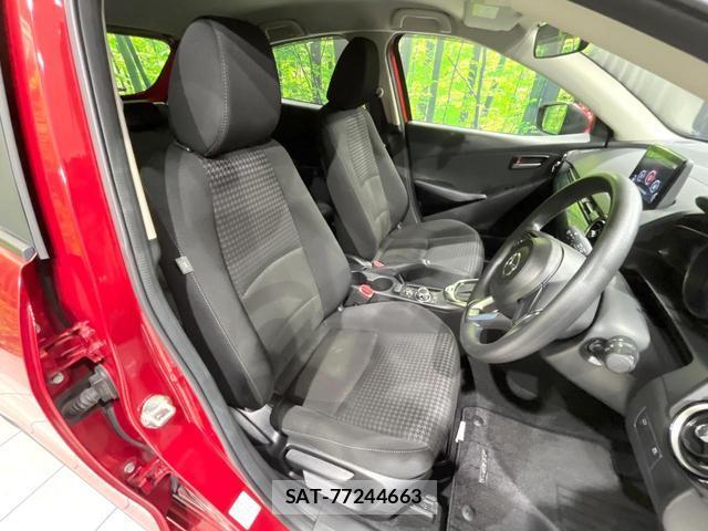 Mazda DEMIO 2017-11 8363209-7