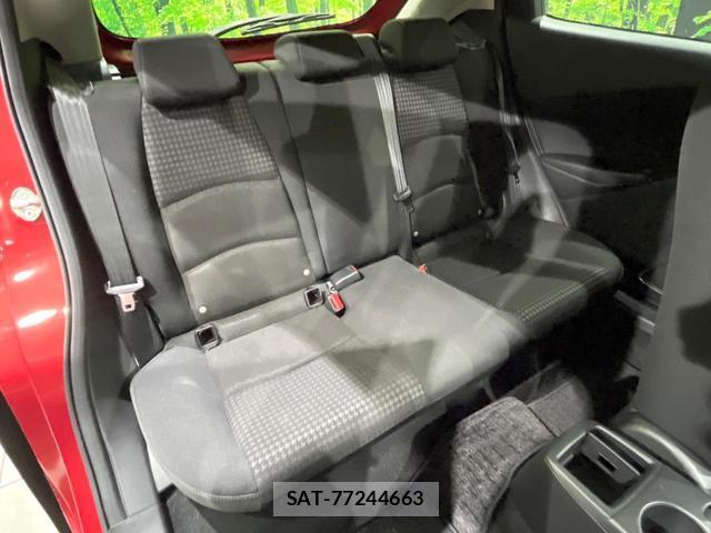Mazda DEMIO 2017-11 8363209-8