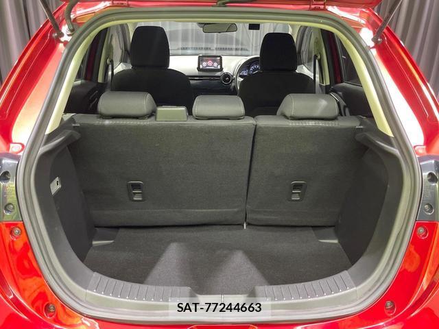 Mazda DEMIO 2017-11 8363209-9