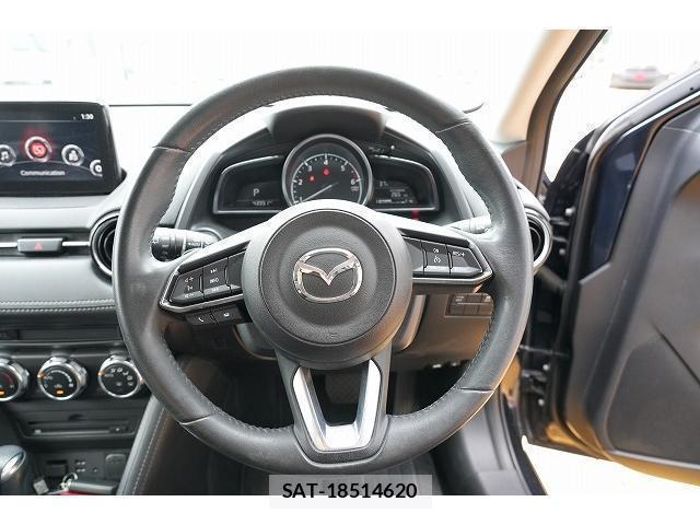 Mazda DEMIO 2017-04 8363396-4