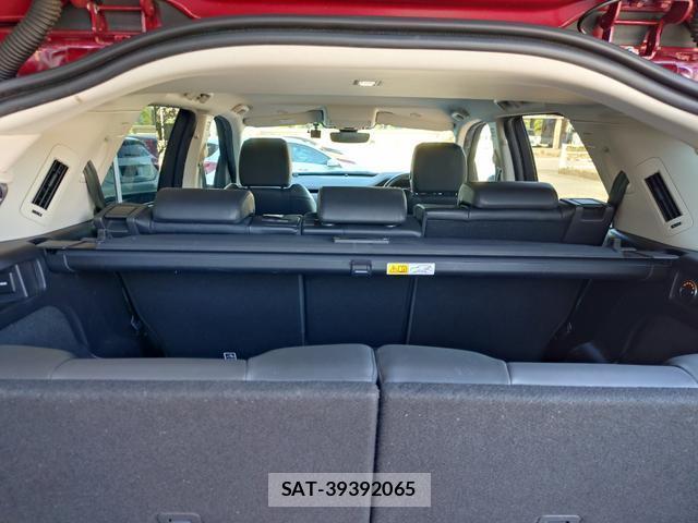 Land Rover DISCOVERY 2021-05 8360516-5