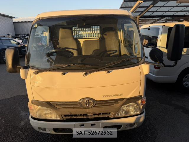 Hino DUTRO 2014-09 8362560-13
