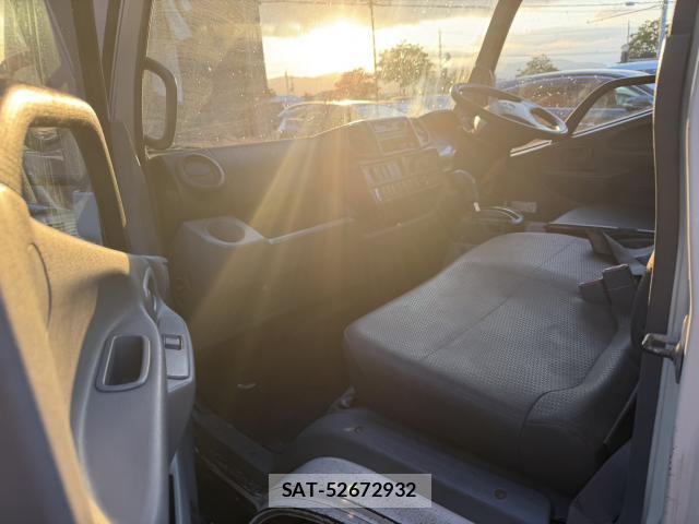 Hino DUTRO 2014-09 8362560-6