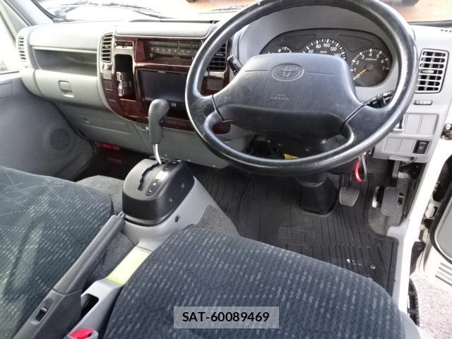 Toyota DYNA TRUCK 2015-05 8360908-2