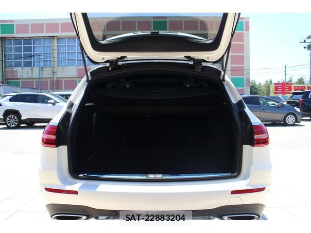 Mercedes Benz E-CLASS 2022-04 8363124-15