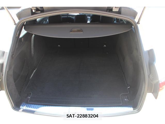 Mercedes Benz E-CLASS 2022-04 8363124-16