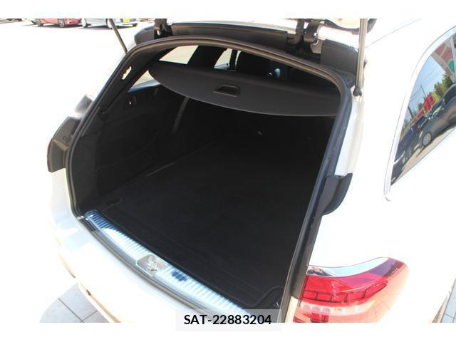 Mercedes Benz E-CLASS 2022-04 8363124-18