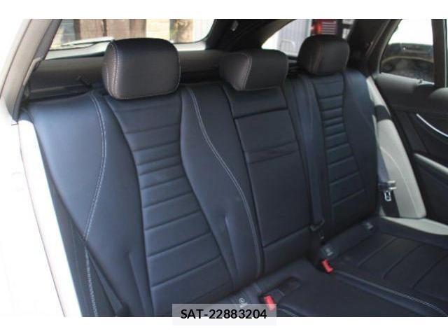 Mercedes Benz E-CLASS 2022-04 8363124-6