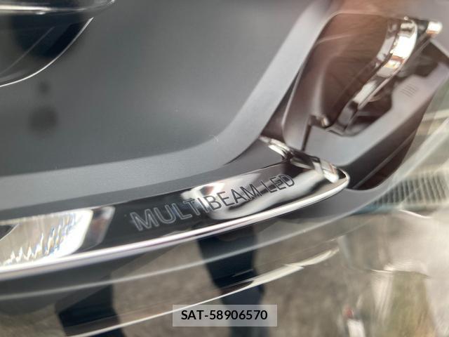 Mercedes Benz E-CLASS 2021-09 8360513-14