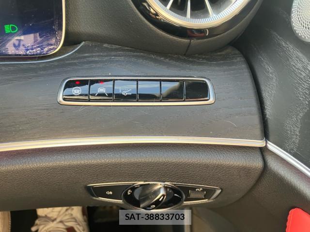 Mercedes Benz E-CLASS 2017-10 8363532-18