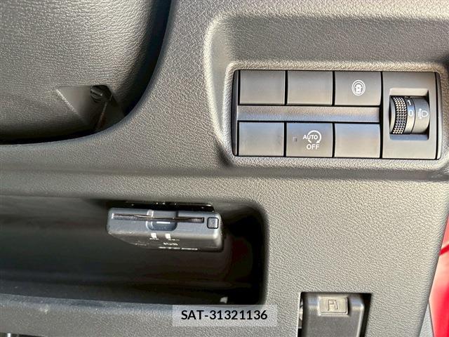 Mitsubishi EK X 2019-06 8363515-7