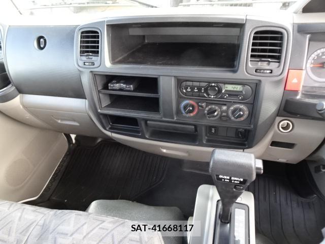 Isuzu ELF TRUCK 2020-06 8360909-17