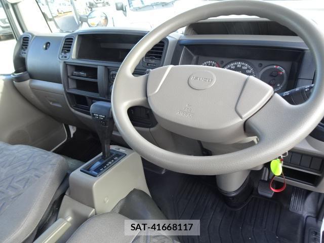 Isuzu ELF TRUCK 2020-06 8360909-2