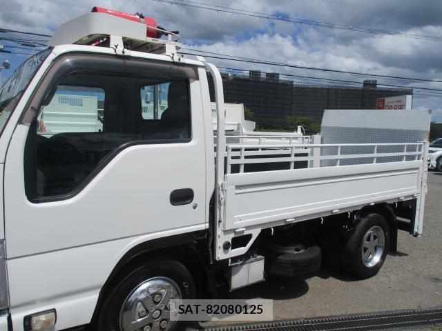 Isuzu ELF TRUCK 2017-07 8361678-11