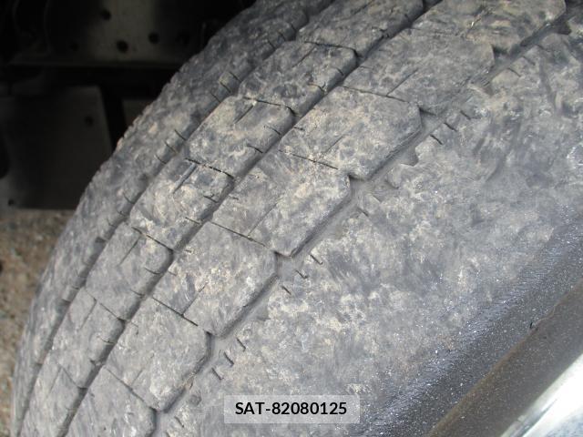 Isuzu ELF TRUCK 2017-07 8361678-17
