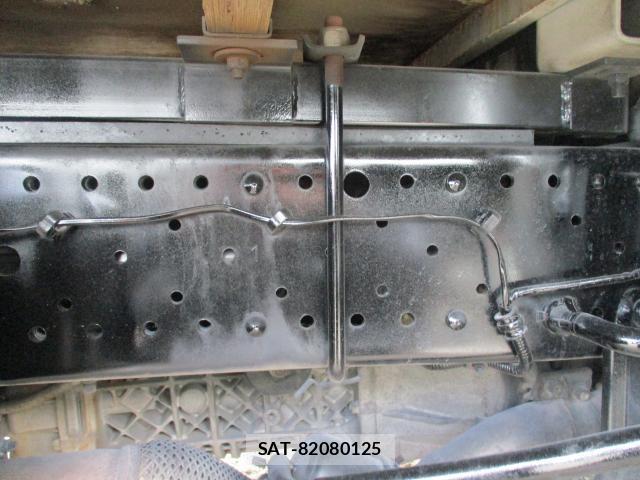 Isuzu ELF TRUCK 2017-07 8361678-4