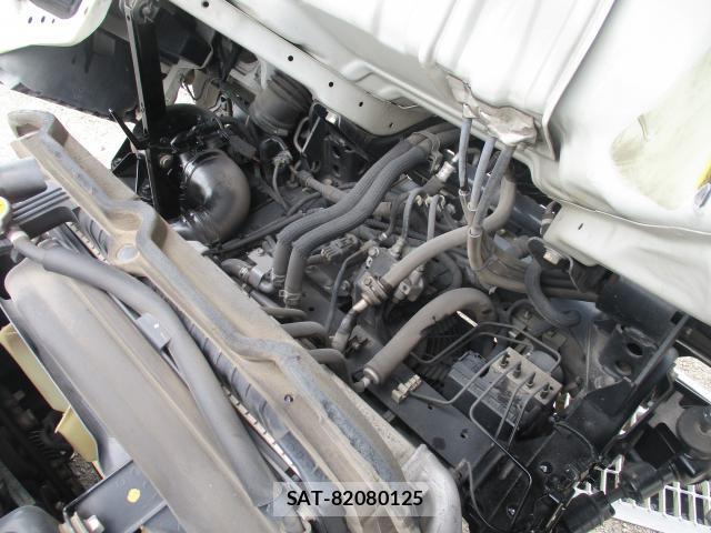 Isuzu ELF TRUCK 2017-07 8361678-6