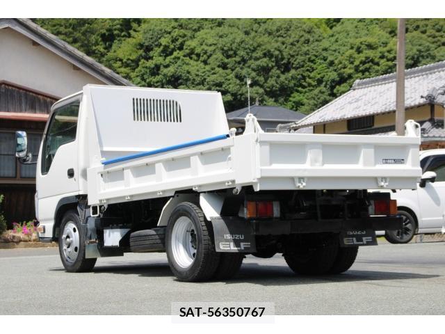 Isuzu ELF TRUCK 2013-11 8362305-5