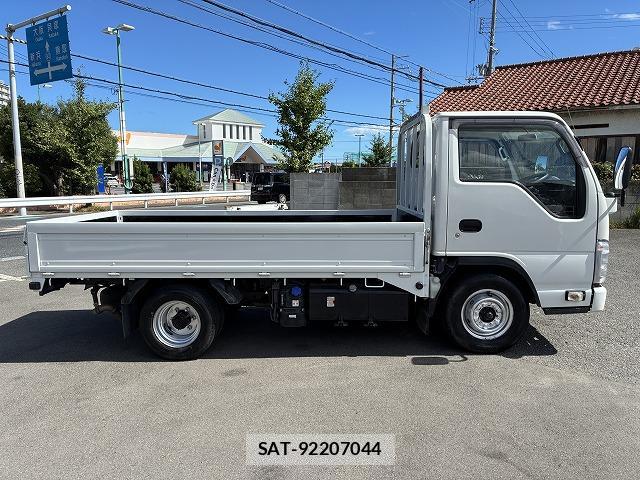 Isuzu ELF TRUCK 2022-06 8363526-4