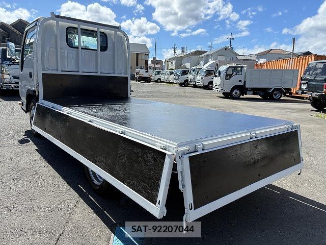 Isuzu ELF TRUCK 2022-06 8363526-8
