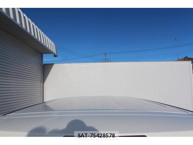 Nissan ELGRAND 2011-11 8360589-14