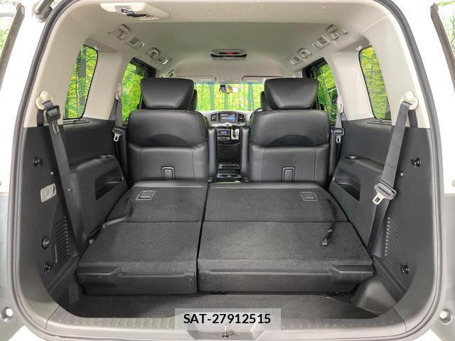 Nissan ELGRAND 2017-09 8360640-11