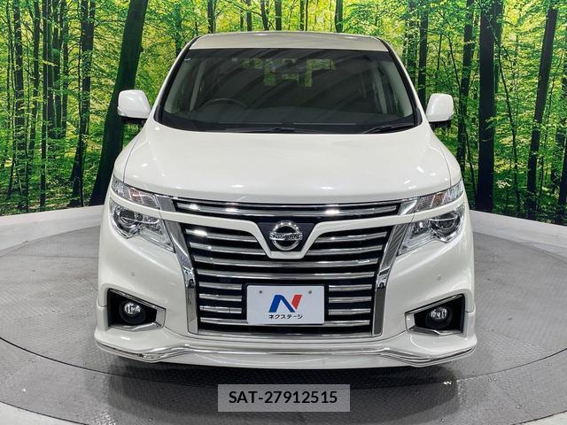 Nissan ELGRAND 2017-09 8360640-15