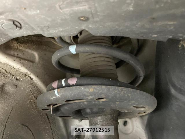 Nissan ELGRAND 2017-09 8360640-19